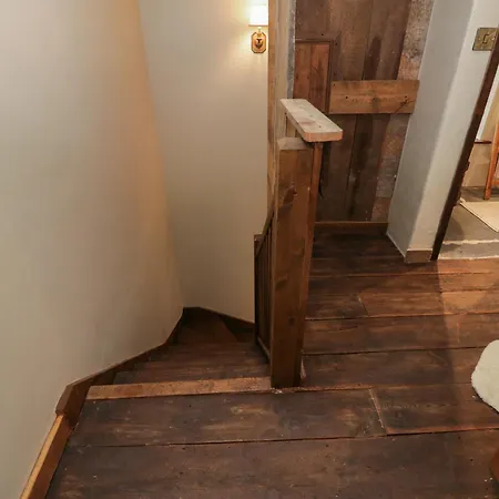 Eden Vale Cart House *